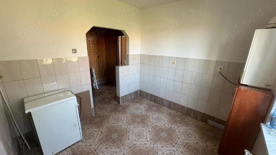 Ag BRASADAS vinde apt. 2 cam ULTRACENTRAL etaj 4/4. - Poză 2