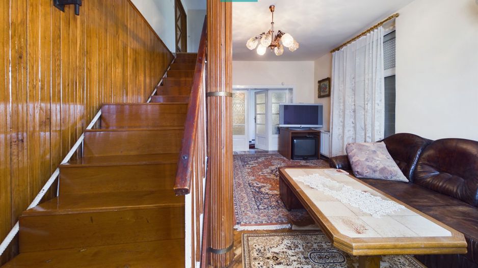 Casă clasică în Chișineu-Criș - Poză 21