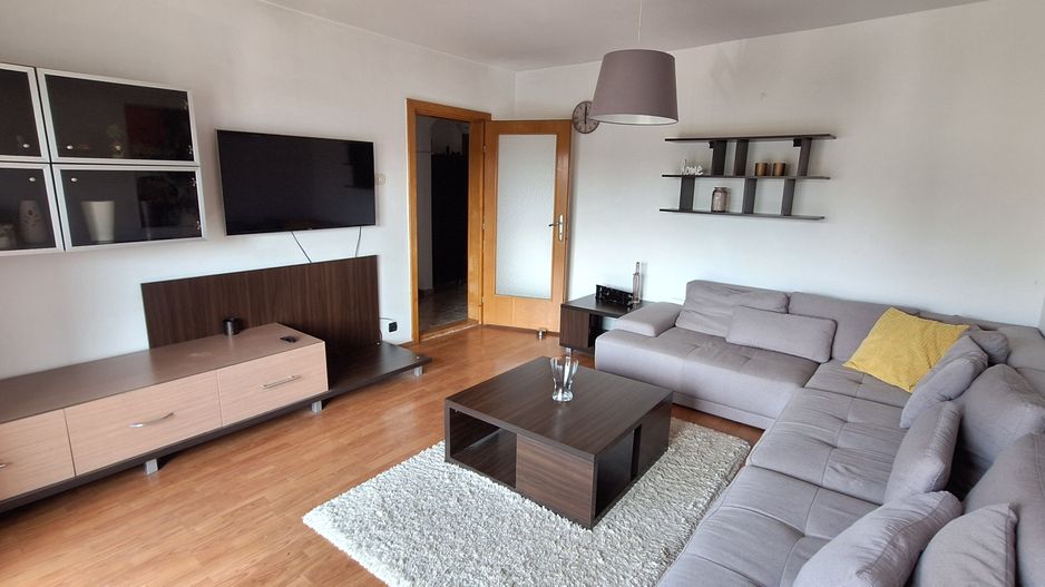 Apartament trei camere - Zona Aradului - Poză 4
