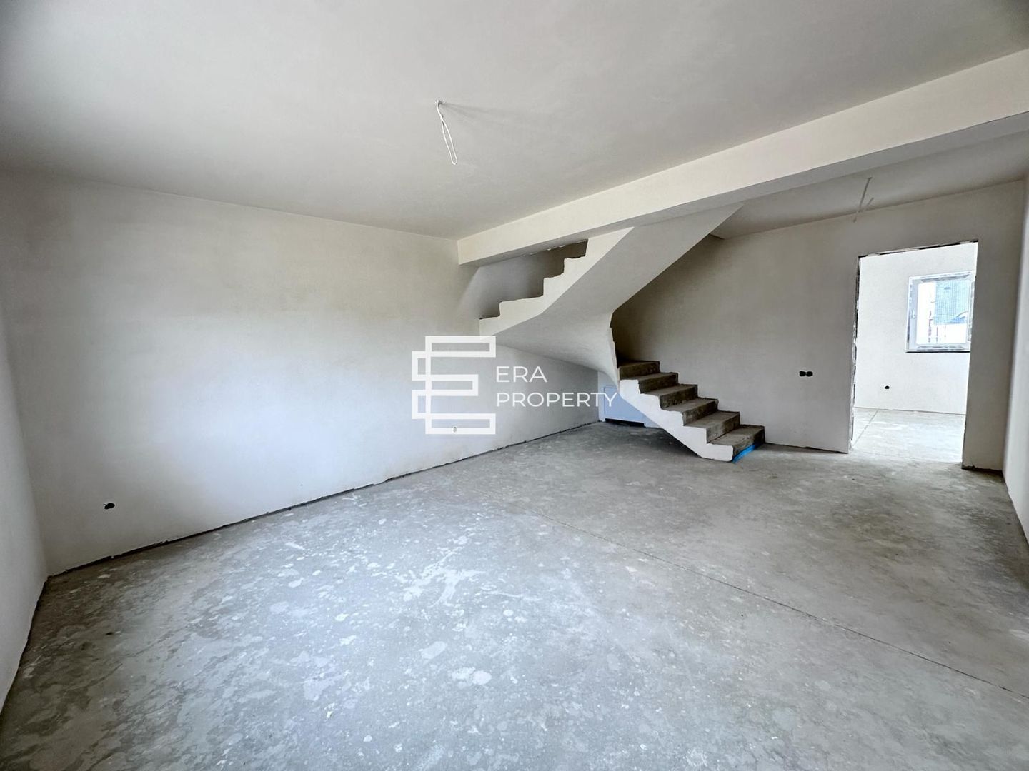 Casă nouă, cu pivniță, pod și 3 dormitoare – situată pe colț - Cisnadie - Poză 3