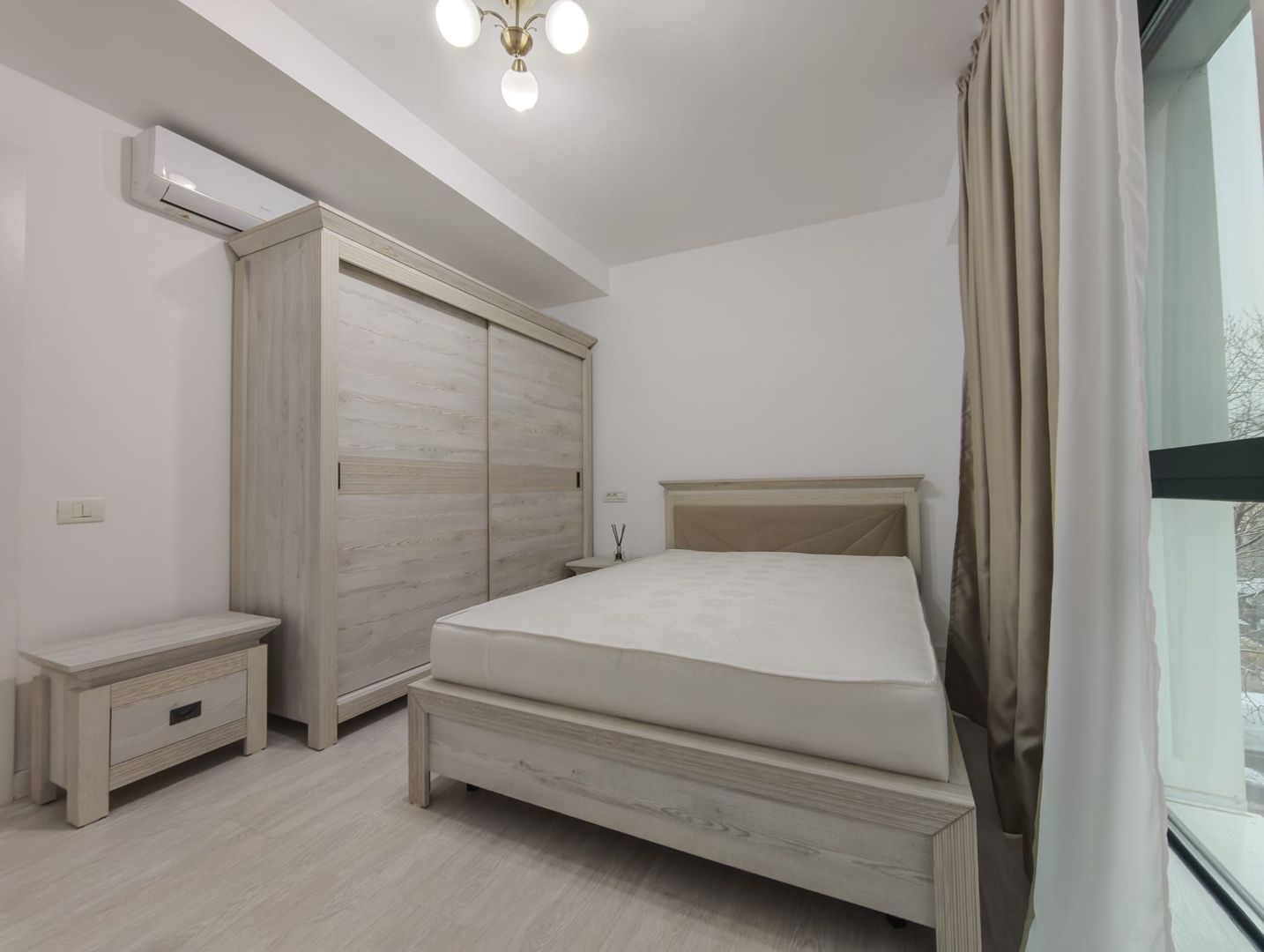 Apartament 2 camere Decebal prima inchiriere totul nou - Poză 8