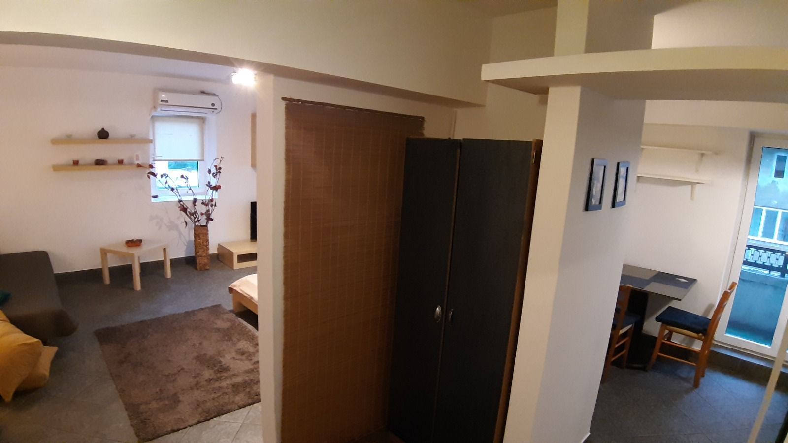 Garsonieră spațioasă 45 mp, renovată recent, AC, balcon, Splaiul Unirii - Poză 4