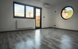 Casă nemobilată de închiriat în Iași, zona Poitiers - Poză 2