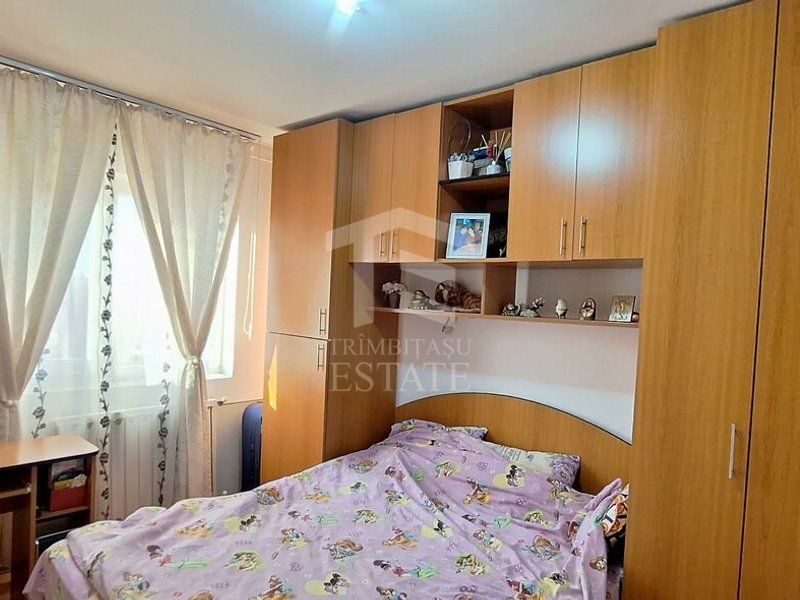 Apartament 3 camere decomandat 2 bai Bloc 1986 Apusului-str. Alesd - Poză 12