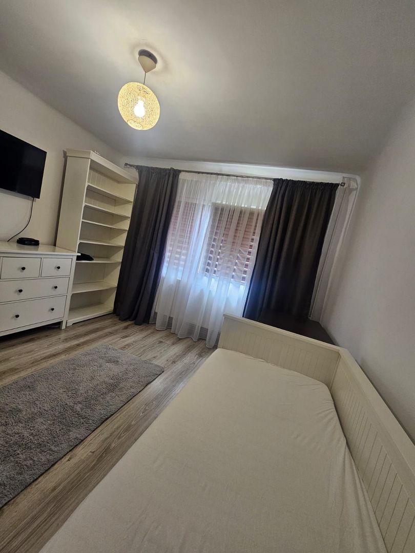 Apartament 3 camere, decomandat- 1 Mai, Sara - Poză 12