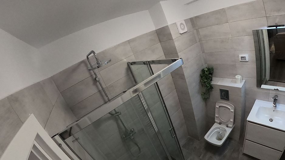 De închiriat – Apartament 2 camere cu vedere frontală la lac & loc de parcare - Poză 9