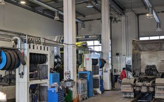 Hala cu teren generos langa acces A1 - Poză 13