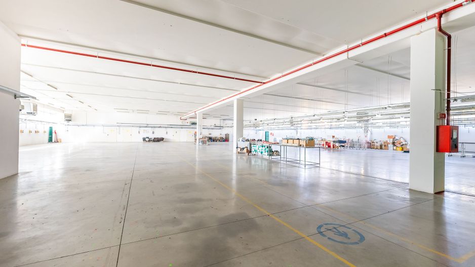 Hală producție în localitatea Sântana - Poză 2