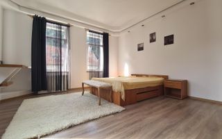 Casa, 4 camere, singur in curte - zona Schei - Poză 3