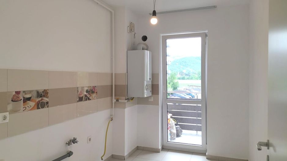 Vindem apartament 3 camere complet renovat cu vedere pe 2 parti - Poză 16