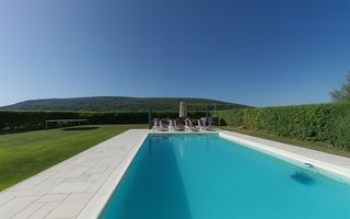 Proprietate Premium cu Două Case și Piscină în Hemeiuș - Poză 2