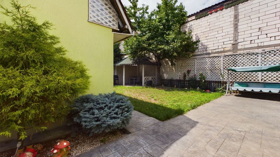 Casă cochetă pe strada Făt Frumos. - Poză 1