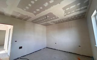 Vilă cu 4 camere de vânzare in Craiova - Poză 4