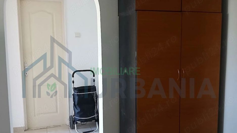Închiriere apartament 2 camere, zona Podu Roș - Poză 9