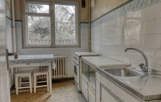 3 Camere - 70MP | Decomandat | 2 Balcoane | 1/9 | M Gorjului la 5 min