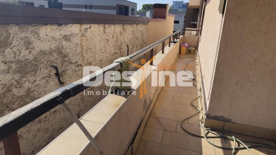 Inchiriere Apartament 169 mp Sud Ploiesti - Poză 12