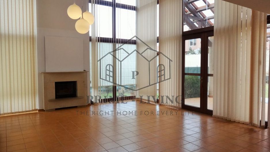 VILA SPATIOASA CU 5 CAMERE IN COMPLEX BOUTIQUE DIN IANCU NICOLAE - Poză 1