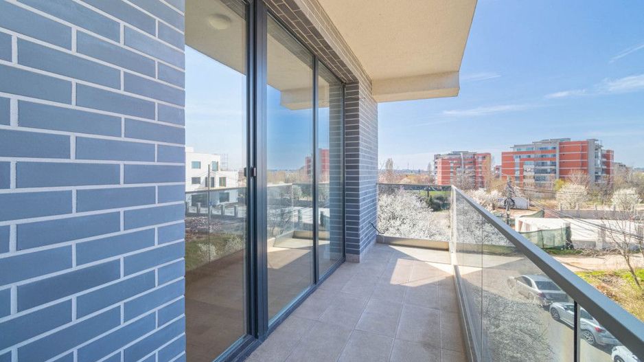 Apartament 3 camere Sisesti - vedere catre lac - Poză 9