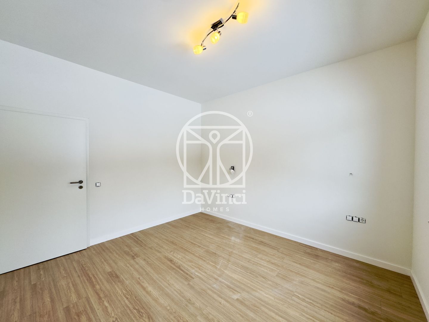 Apartament 3 camere, finisat la alb, aer conditionat (NCL-COL-ap.26) - Poză 4