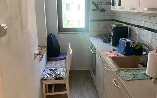 Apartament cu 2 camere în zona Podu Roș, vizavi de Colegiul Emil Racoviță - Poză 5