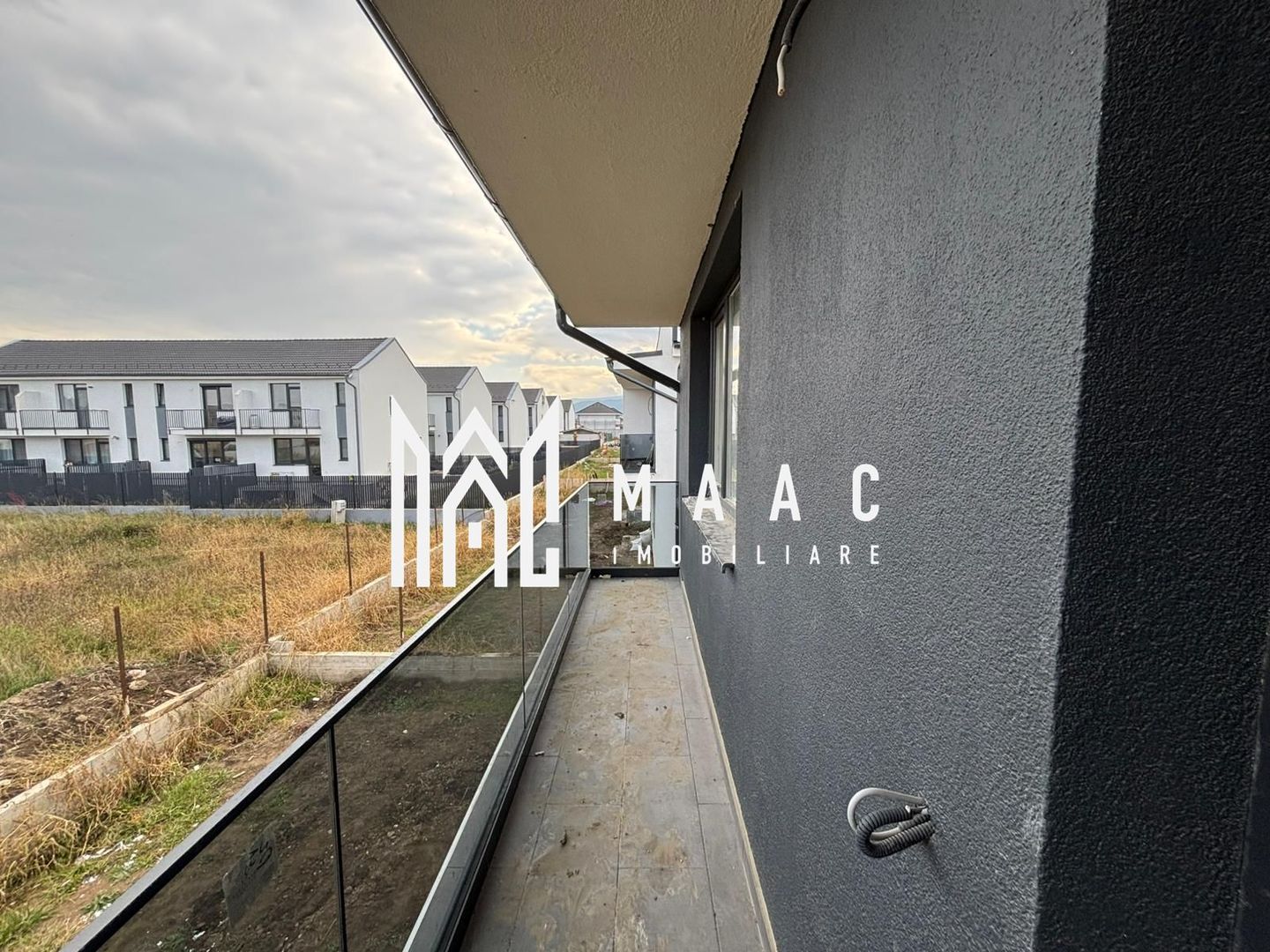 Casa Quadruplex | 3 Camere | 82MPU | Curte 170MP | Balcon - Poză 1