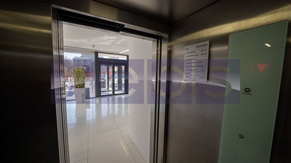 VANZARE -CLADIRE DE BIROURI - ARHITECTURA EXCEPTIONALA - Poză 18