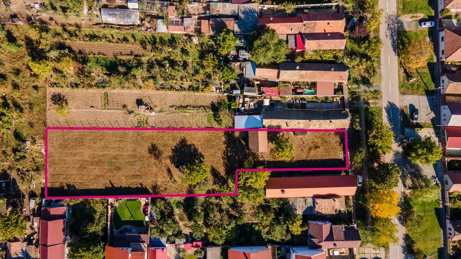 Teren construibil, cu utilitati, în  Aradul Nou, 2200 mp - Poză 1