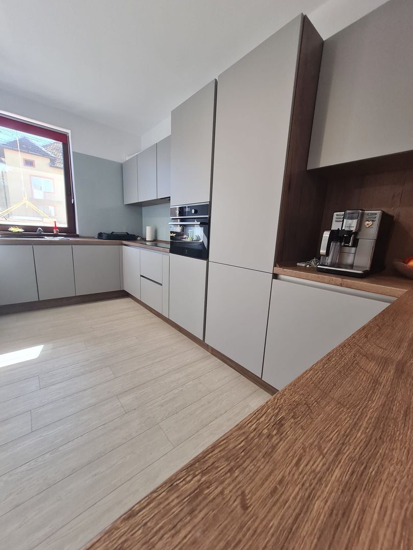 Duplex minimalist cu piscina - Poză 15