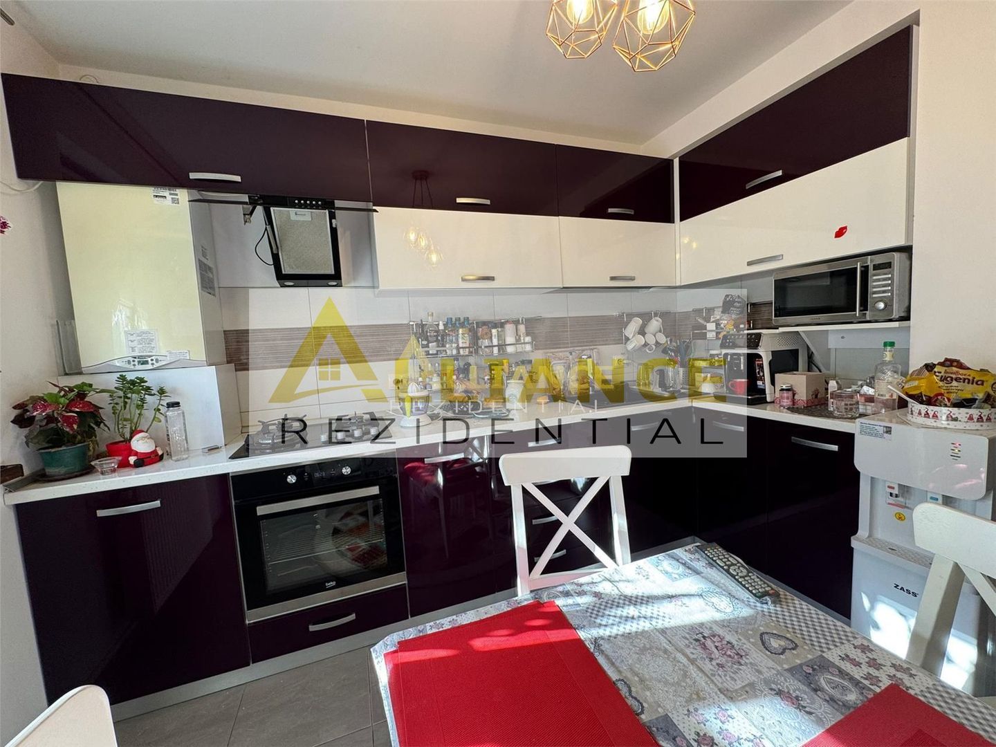 TREND RESIDENCE Vila P+1+M 4 camere 2 bai 120 mpu - Poză 13