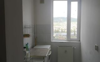 Apartament luminos cu vedere panoramică - Poză 6