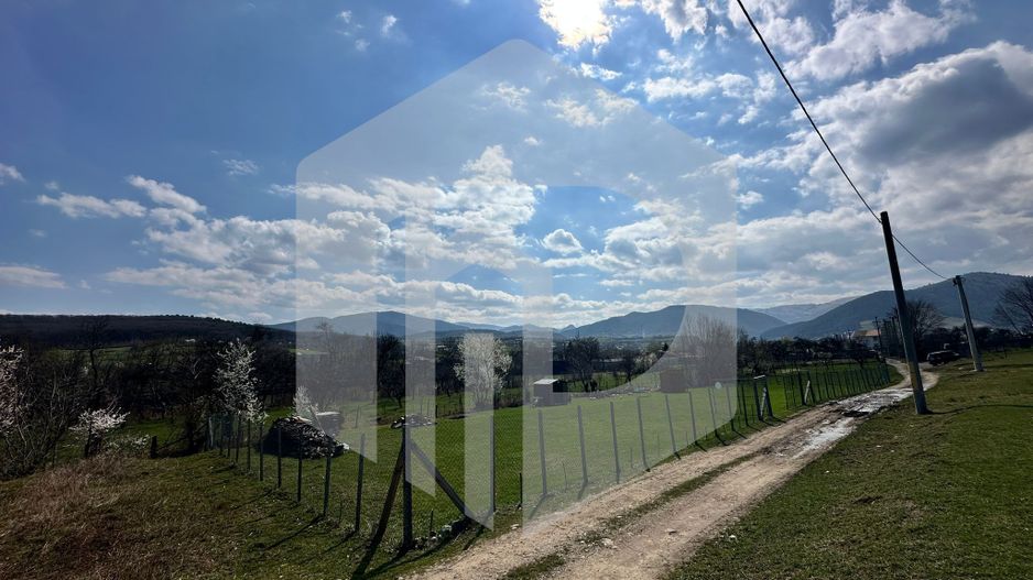 Creează-ți propriul paradis: Terenul cu potențial nelimitat te așteaptă - Poză 8