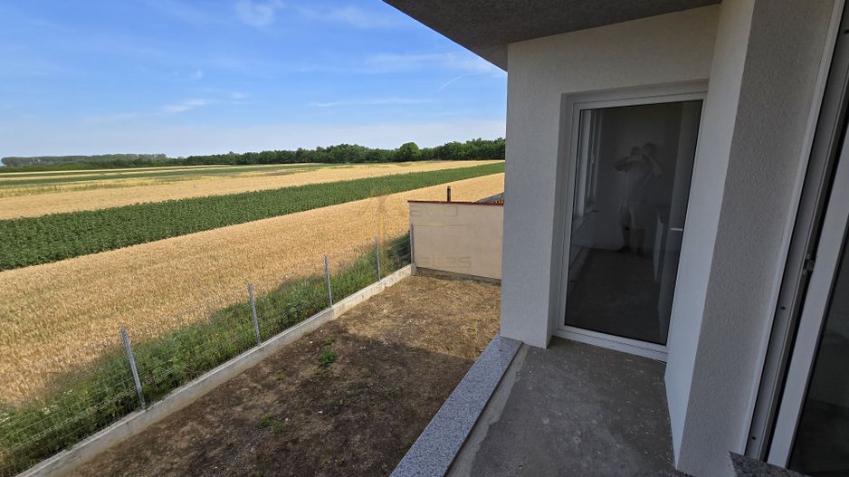 Martinesti, Duplex pe etaj, 3 Dorm, Buc separata,  Zona linistita. - Poză 13