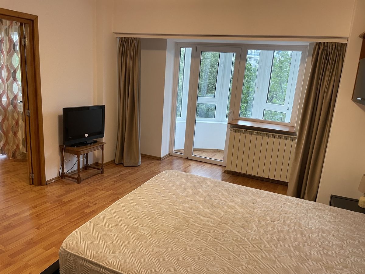 Inchiriere apartament 3 camere - Poză 5