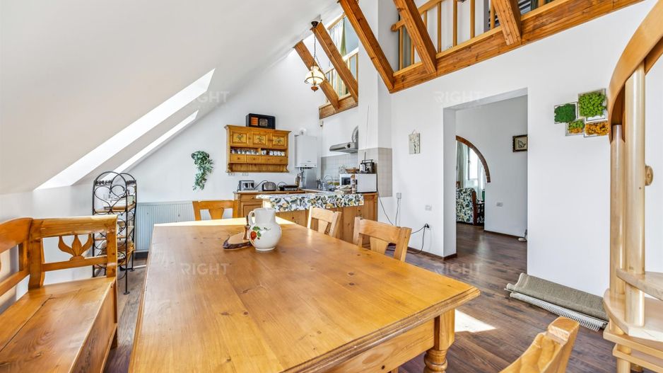 Casa pe 3 niveluri | Terasa cu priveliste | 3 parcari | Pozitie centrala - Poză 16