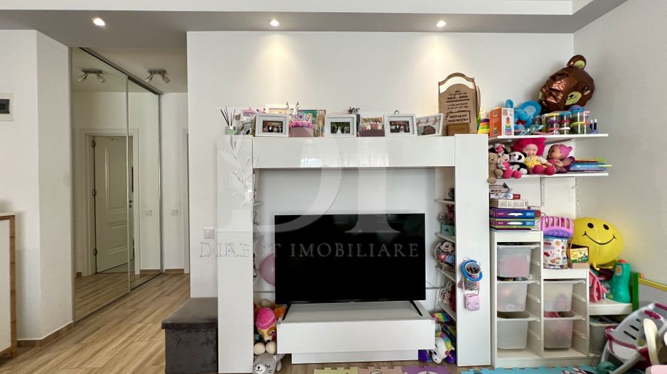 Apartament cu doua camere / Curte / Parcare - Poză 6