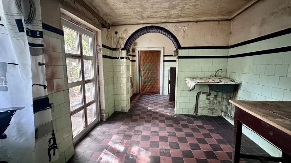 Casa cu teren de 342 in zona Unirii-Calea Calarasilor - Poză 11