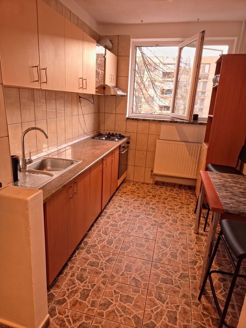 Apartament 2 camere modern, parcare proprie, Titan – Miniș - Poză 3