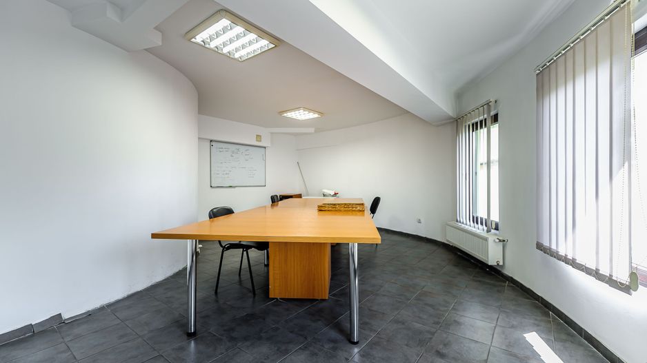 Spațiu pentru birouri în Pârneava - Poză 7