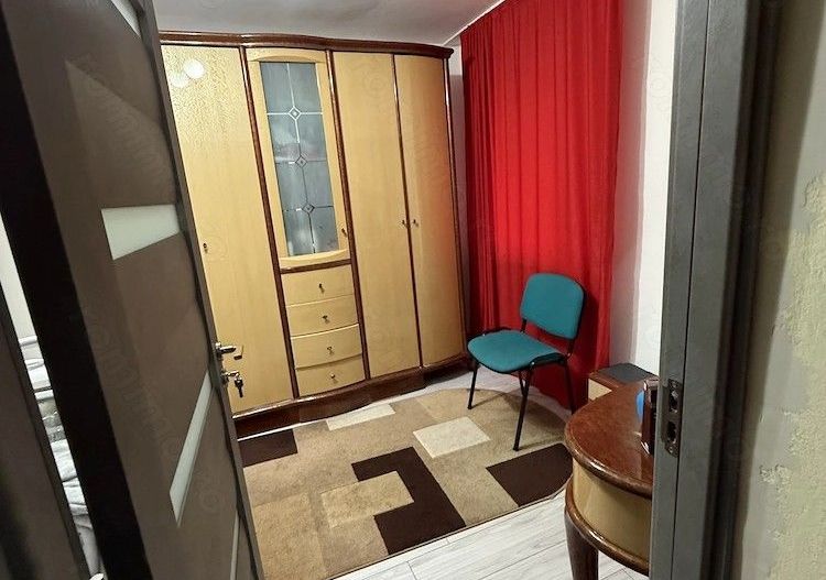 Apartament 5 camere | Două niveluri | 3 balcoane | Central - Poză 2
