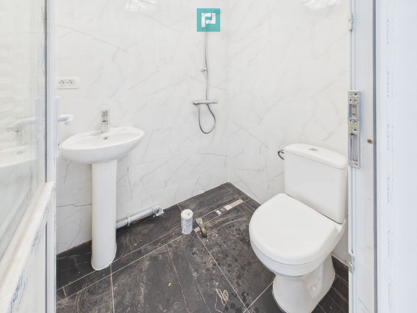 Spațiu Comercial Renovat  La 5 Minute de Piața Unirii - Poză 5