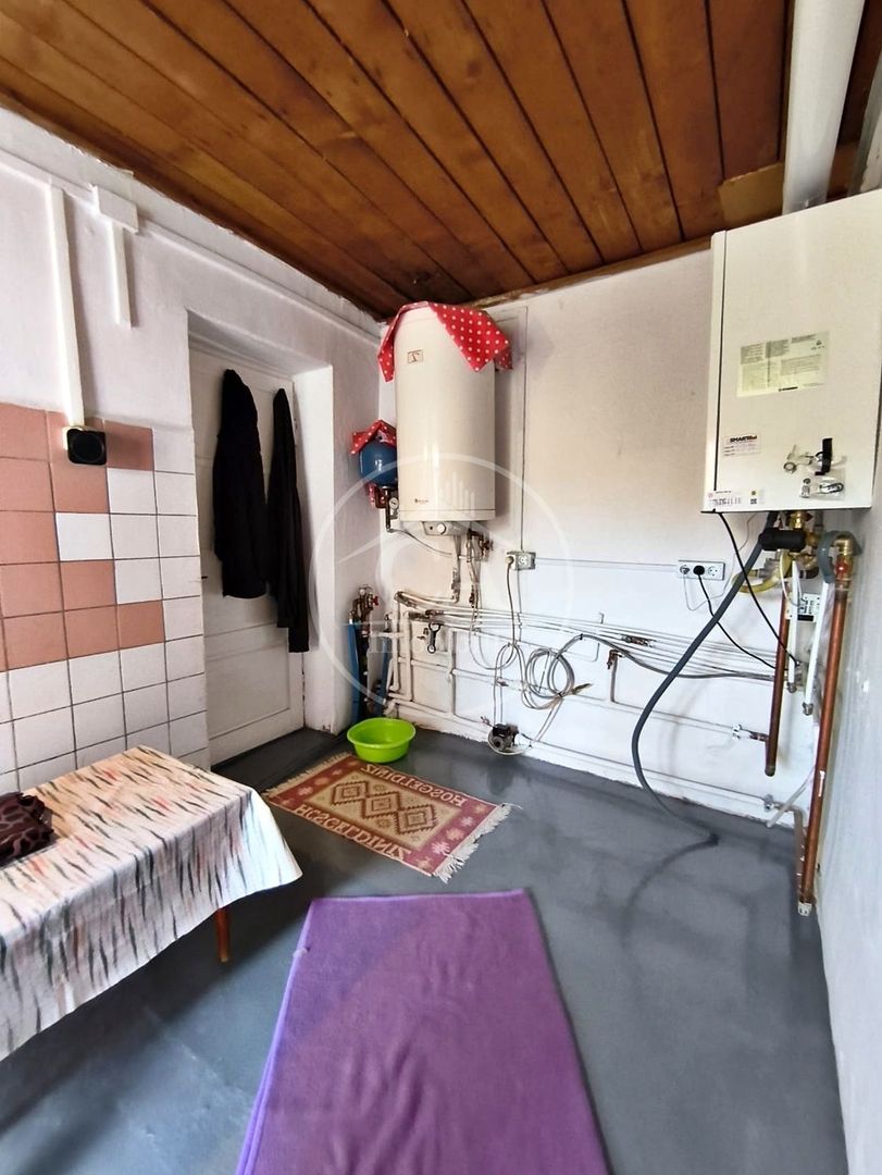 Casa de vânzare cu 7 camere de tip P+M in Sanmartin, Bihor - Poză 28