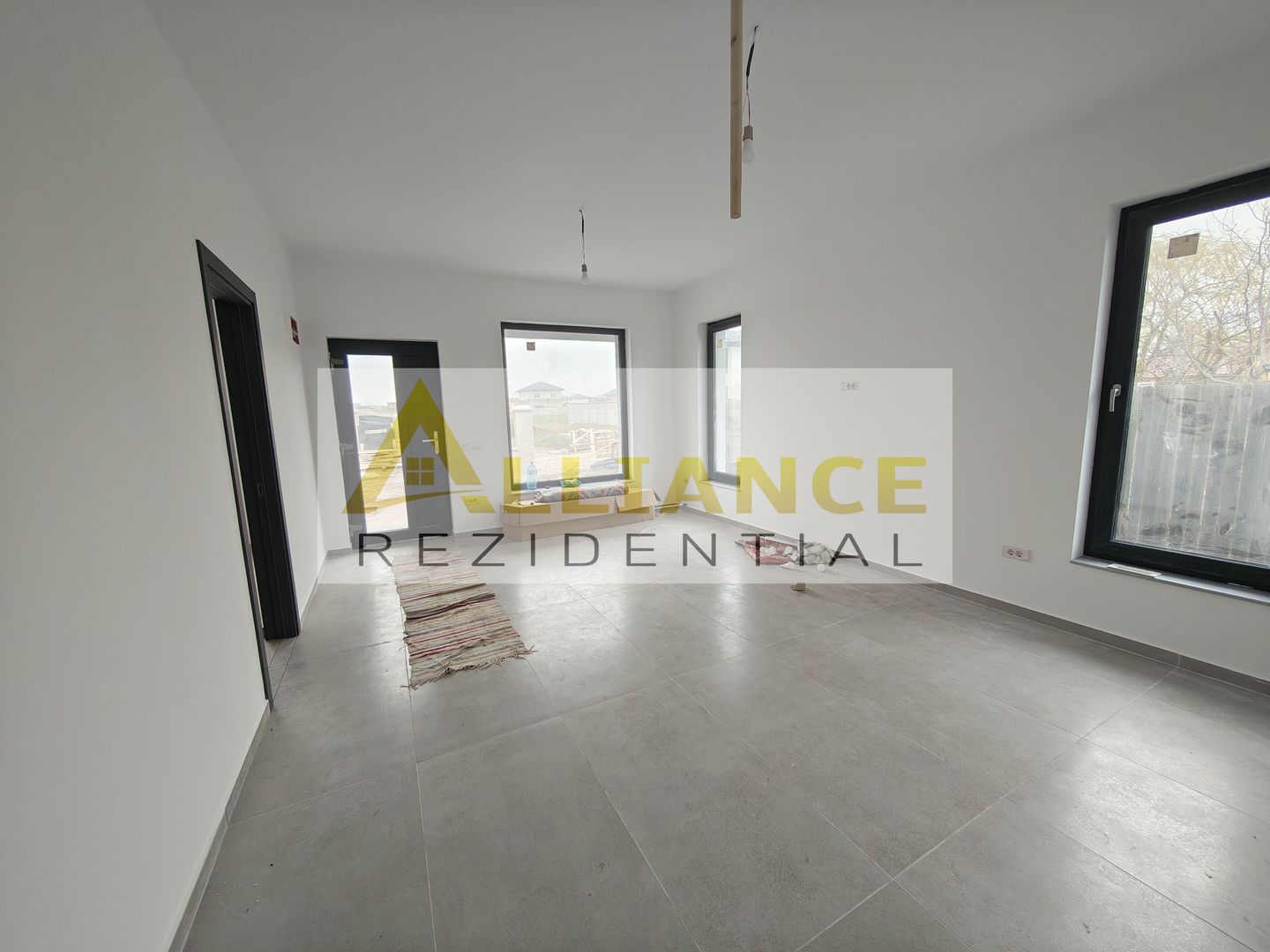 Casa parter  | 73 mp utili | Incalzire in pardoseala | Comuna Berceni - Poză 2