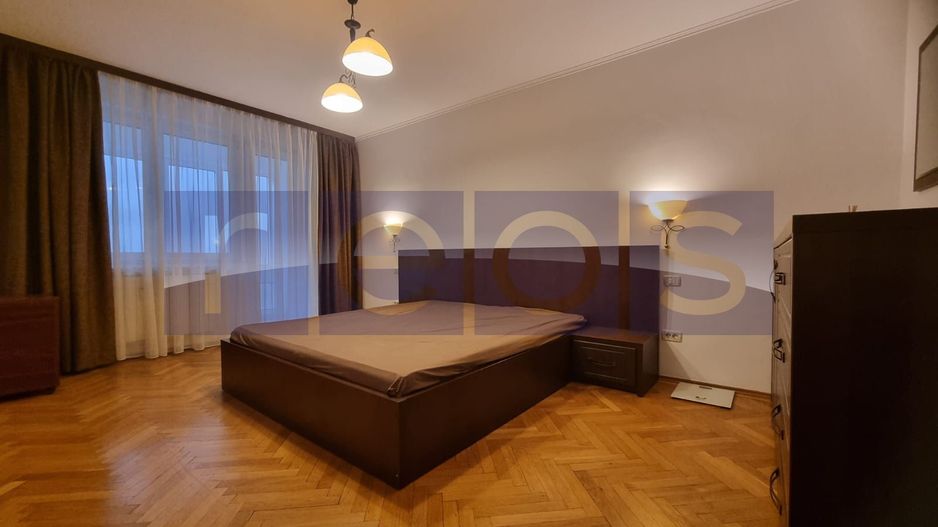 VANZARE 3 CAMEE TINERETULUI -SEMIDECOMANDAT - Poză 5