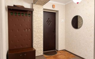 Apartament cu trei odăi, Buiucani, Chișinău - Poză 1