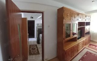 Apartament de închiriat în zona Casa de Cultură, Constanța - Poză 2