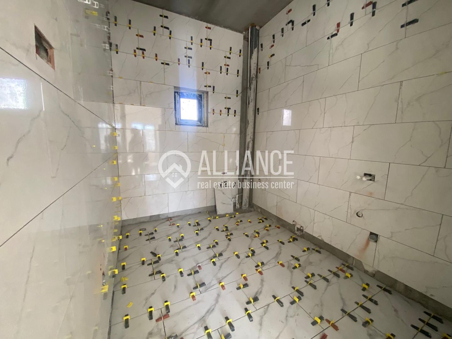 VALU LUI TRAIAN(COD 07) Casă P+1 cu 5 camere si teren de 375 mp - Poză 8