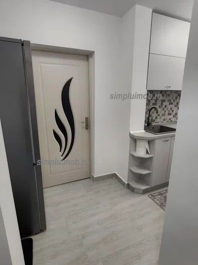 Decomandat 2 camere renovat complet Mega Mall - Poză 5