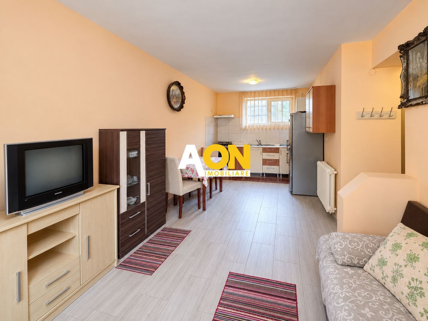 Apartament 2 camere, mobilat, utilat, la demisol, bloc 2007, Cetate - Poză 1