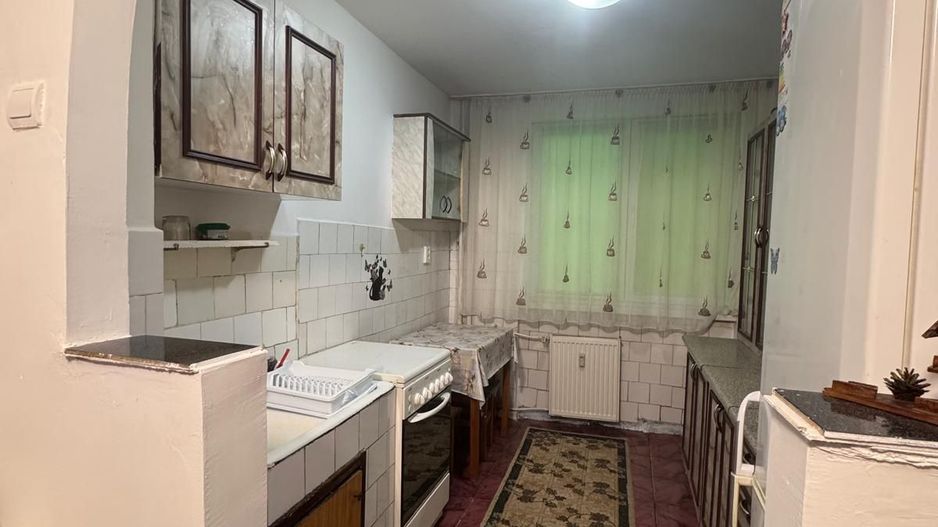 Apartament 2 camere zona Rogerius - Poză 4