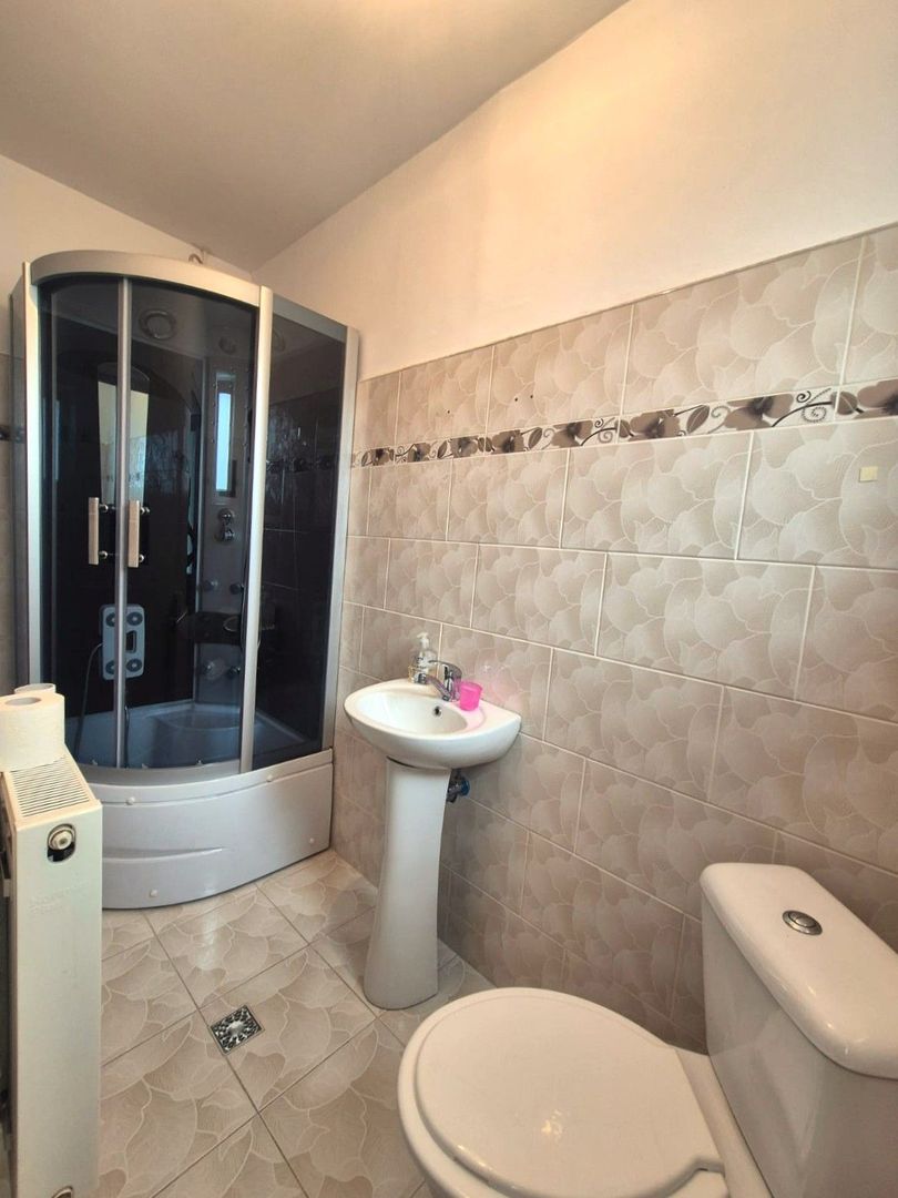 Casă pretabilă investiție, spațioasă, singur în curte, 600 mp teren - Poză 16